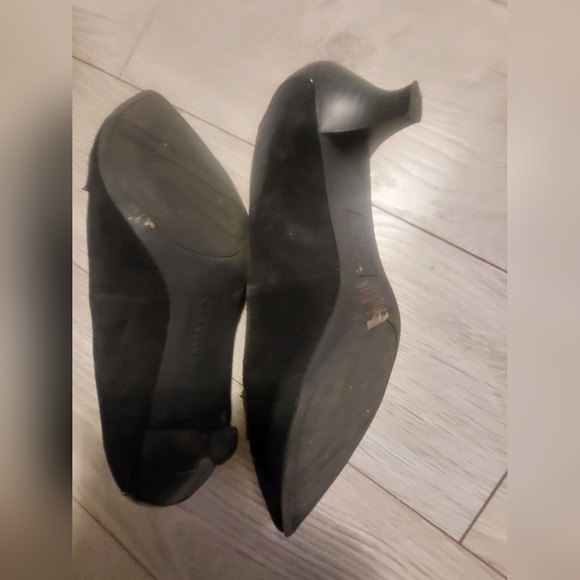 Anne Klein Women's Suede Black and Leopard Kitten Heels - Picture 6 of 6